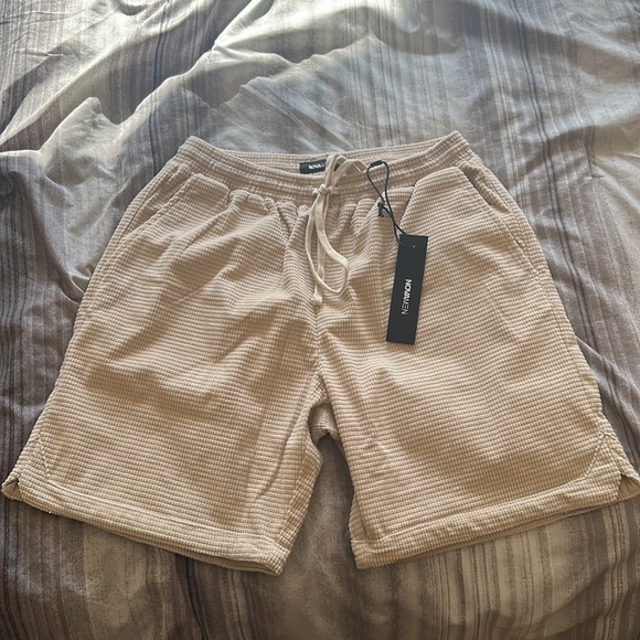 Fashion Nova Corduroy Shorts Men - Picture 2 of 2